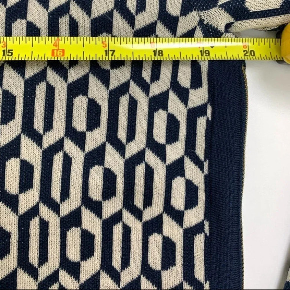 Juicy Couture Aquarius Geo Pullover 100%Wool XL - Picture 6 of 9